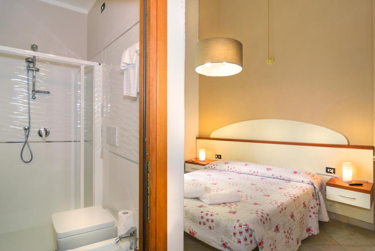 Villa Grazia Виареджо Екстериор снимка